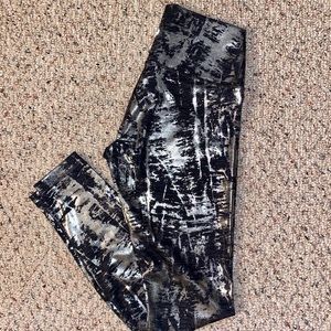 Wunder Under long tights size 6